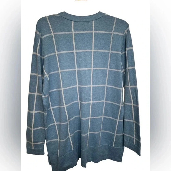 Lands End blue with white window pane pattern pullover vneck sweater - Picture 2 of 6